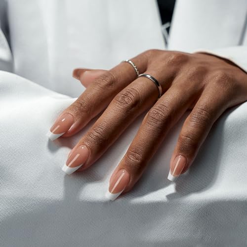 BTArtboxnails close-up of white French tip detail for precise lines