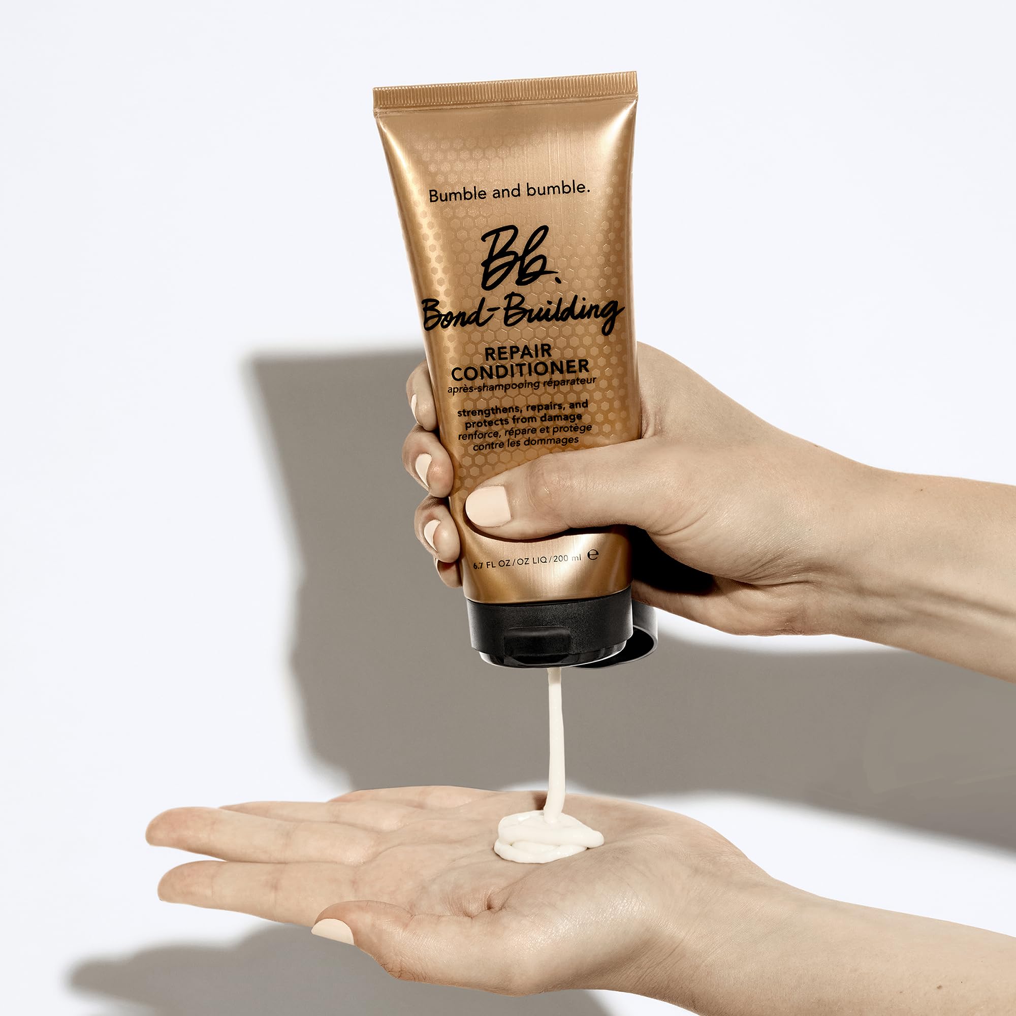 Bumble and bumble wildflower honey ingredient close-up highlighting nourishment