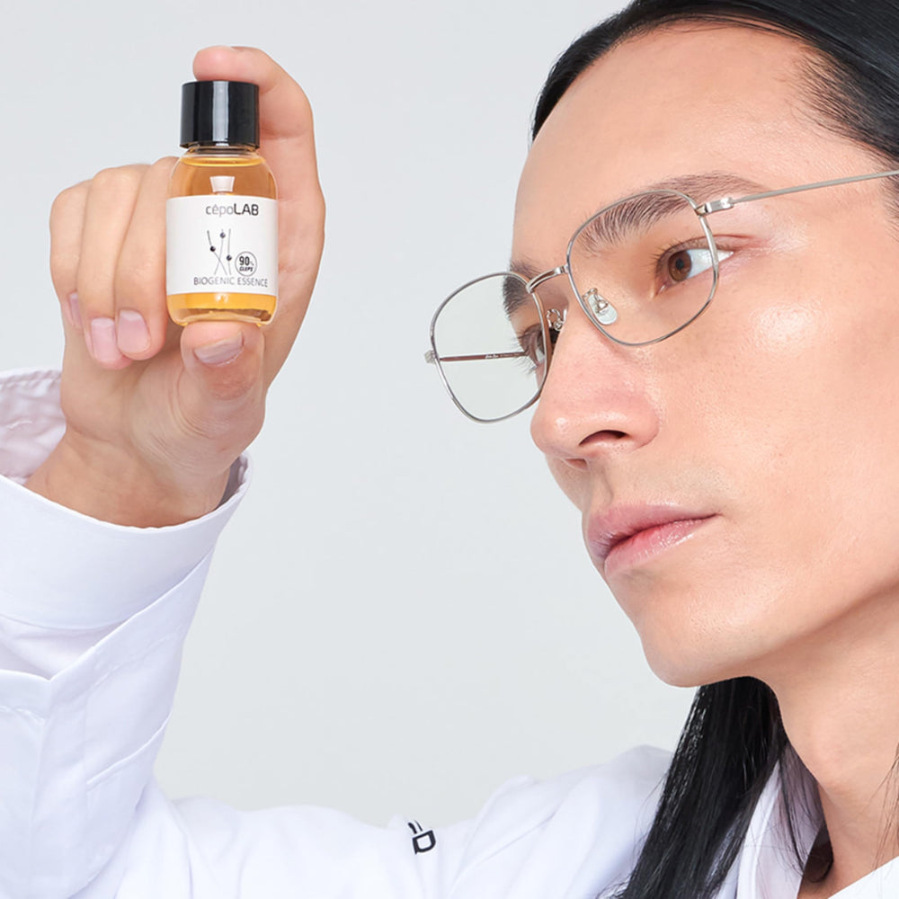 CEPOLAB Biogenic Essence being applied to hand demonstrating fast absorption benefits