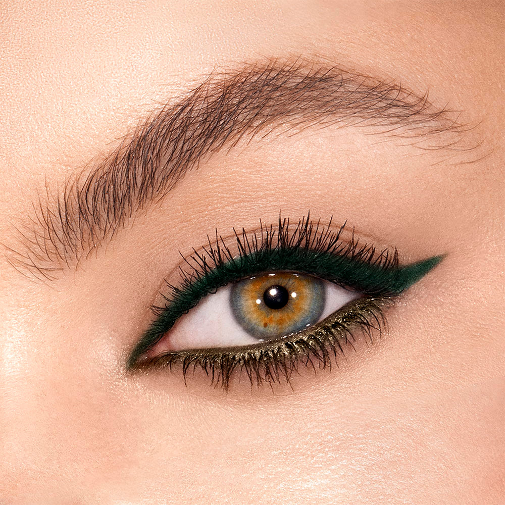Charlotte Tilbury macro of matte tip demonstrating smooth pigment for precise definition