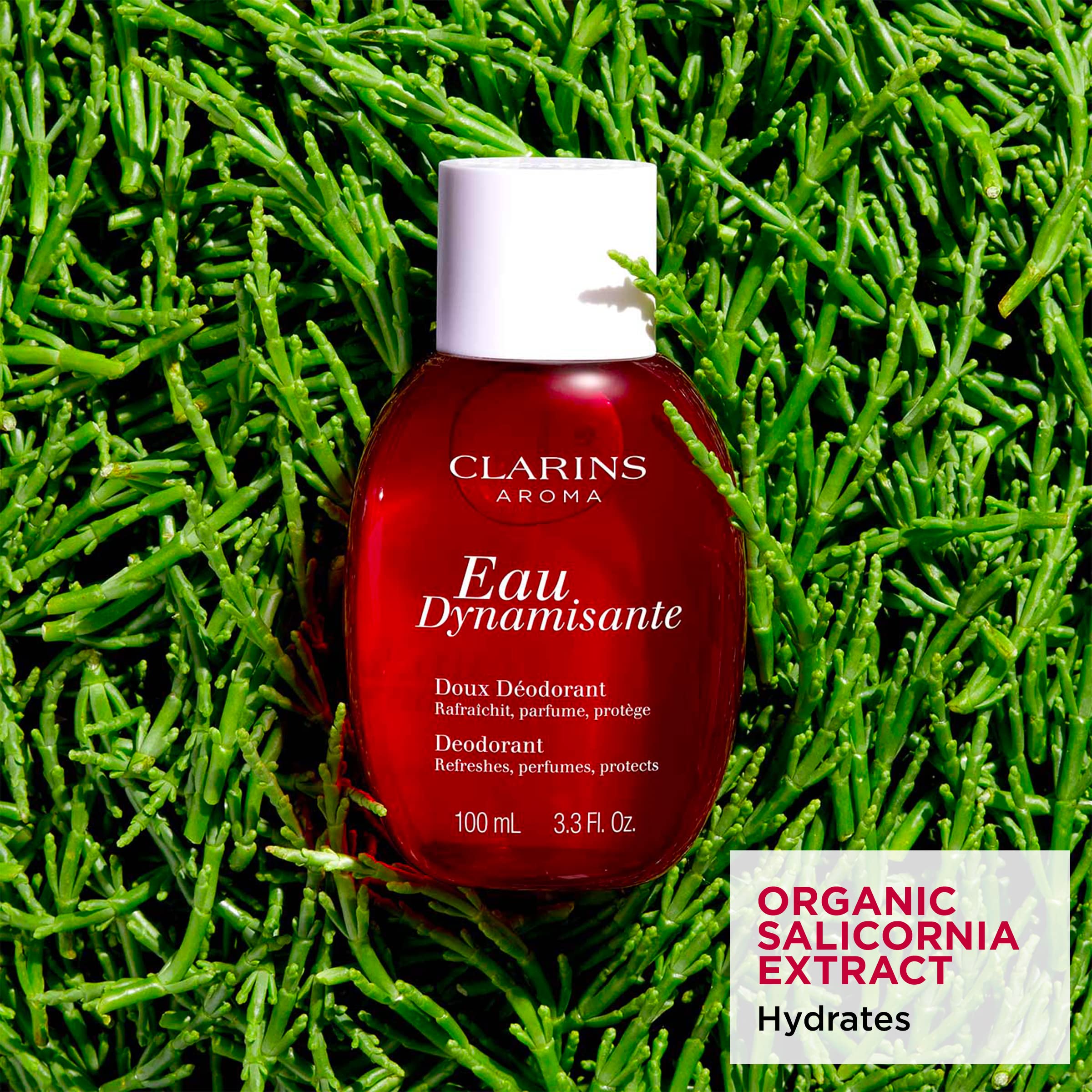 CLARINS close-up of mist spray texture delivering lightweight coverage