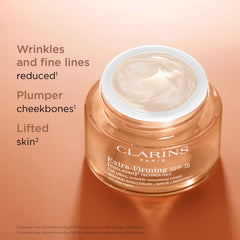 CLARINS close-up cream texture showing smooth application benefit