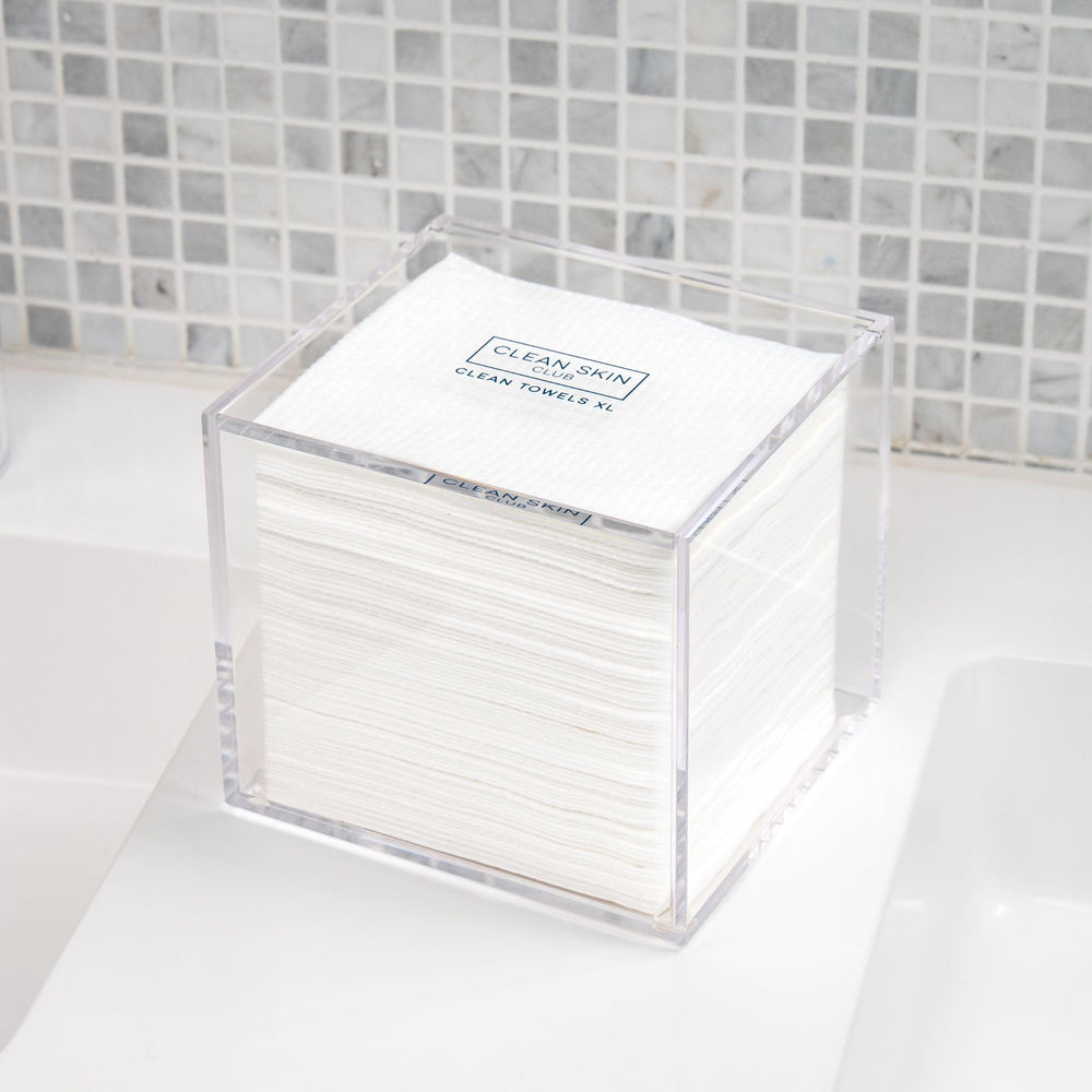 CLEAN SKIN CLUB next to a ruler showing actual dimensions and scale benefit