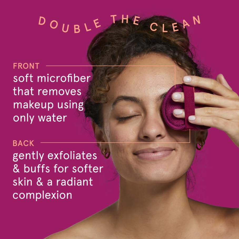 Cleanlogic pad held in hand to show true size and easy handling