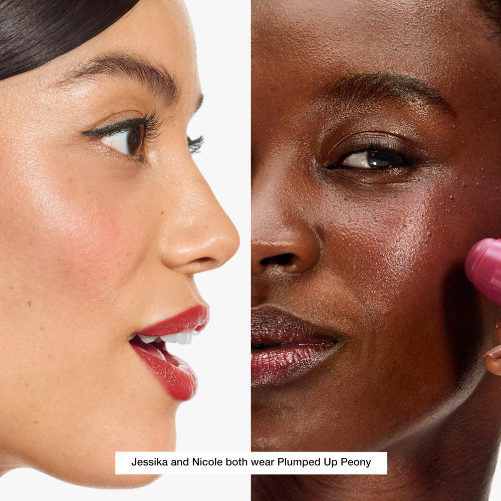 Clinique close-up of creamy blush texture illustrating smooth blendability and buildable color