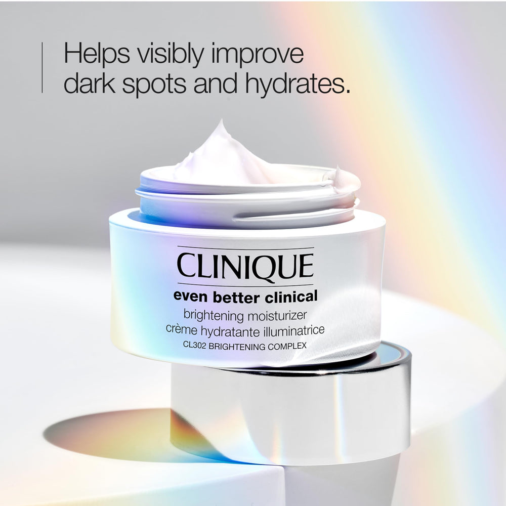 Close-up of Clinique cream texture highlighting lightweight hydration