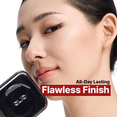 CLIO PROFESSIONAL cushion opened to reveal sponge applicator and product reservoir