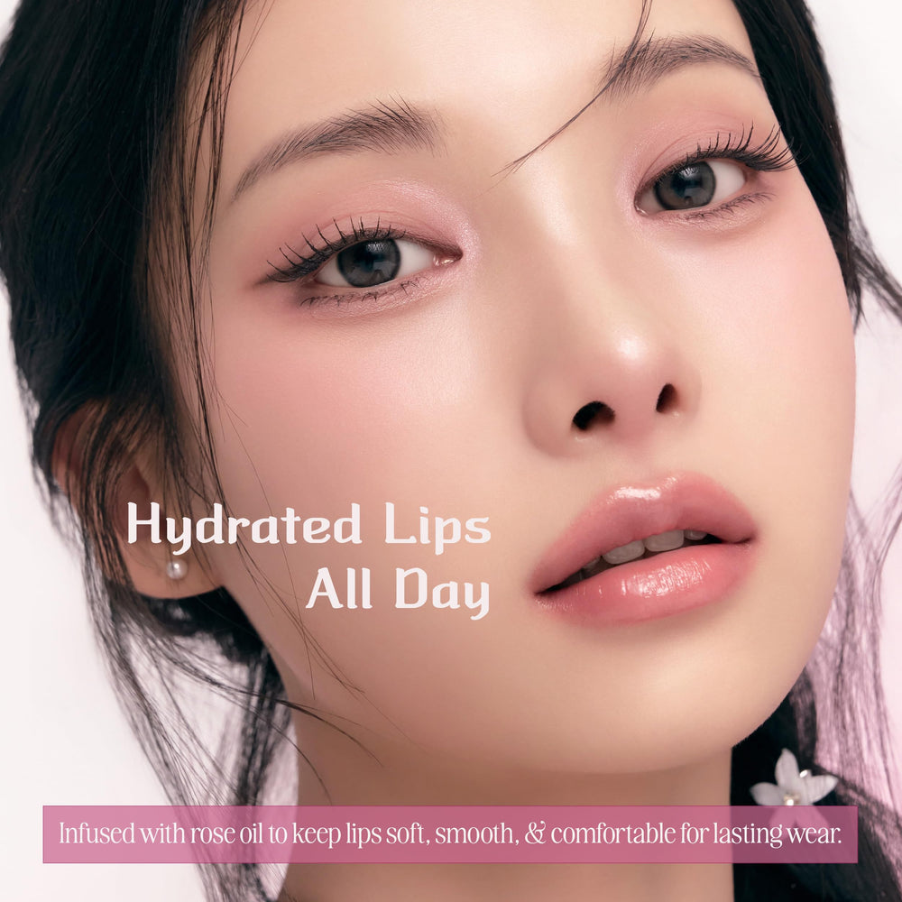 CLIO PROFESSIONAL lifestyle flatlay in makeup bag showing everyday convenience
