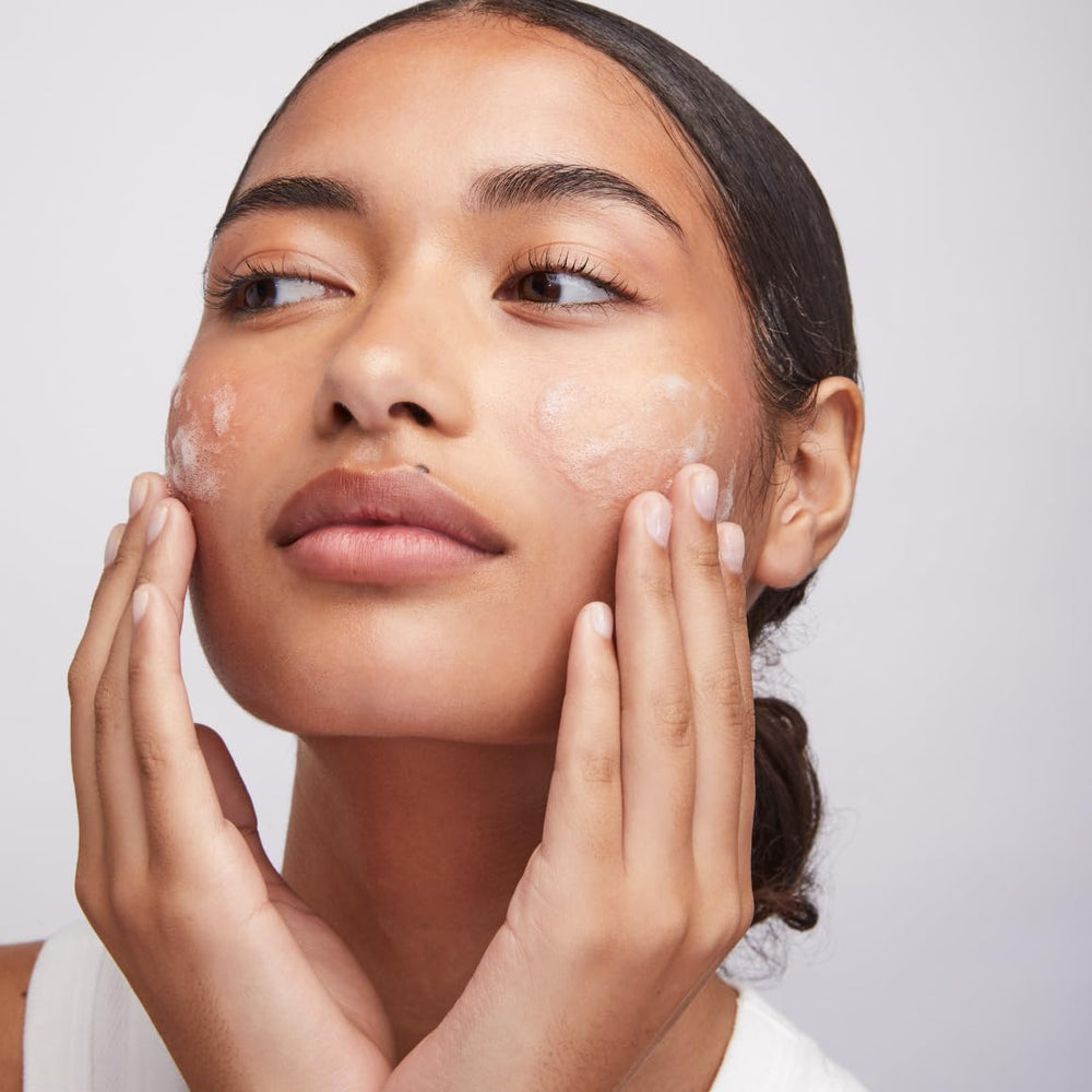 Colorescience pump dispense texture highlighting gentle lather