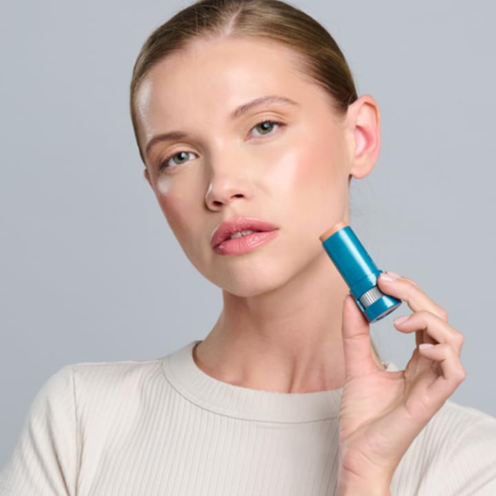 Colorescience balm texture swipe illustrating smooth, hydrating finish