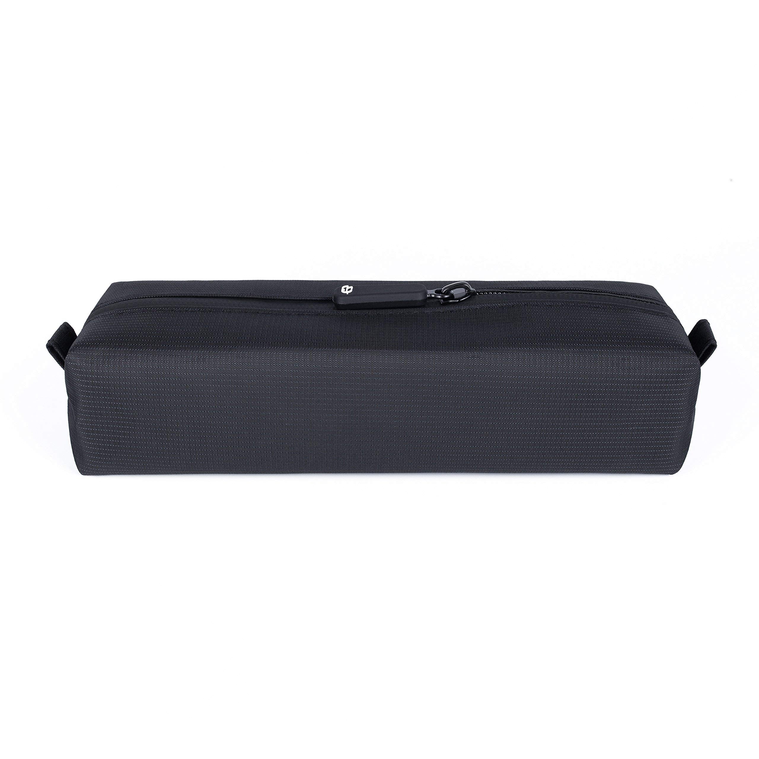 Comfyable front view showing compact black pouch and organized essentials