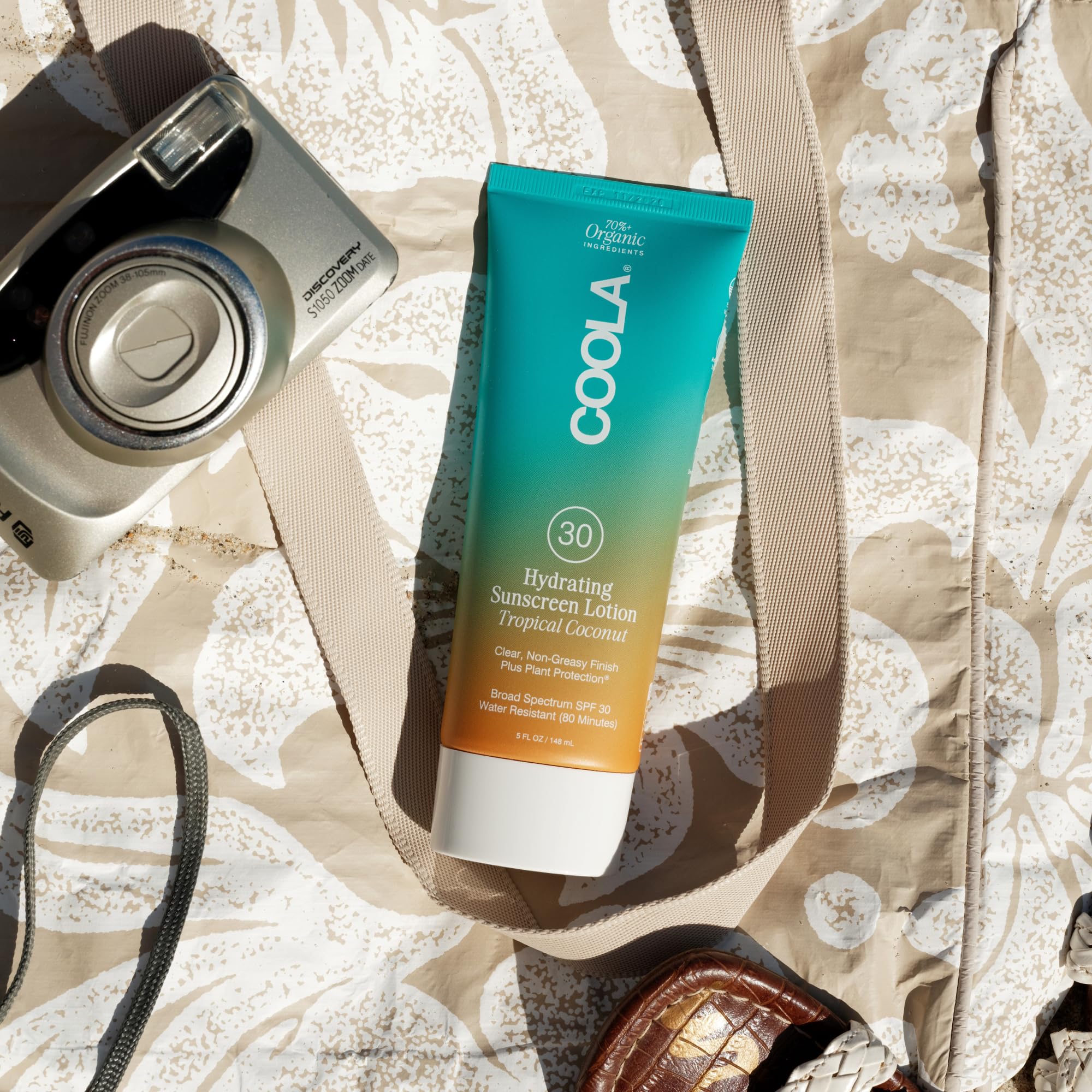 COOLA botanicals and antioxidants used for skin hydration