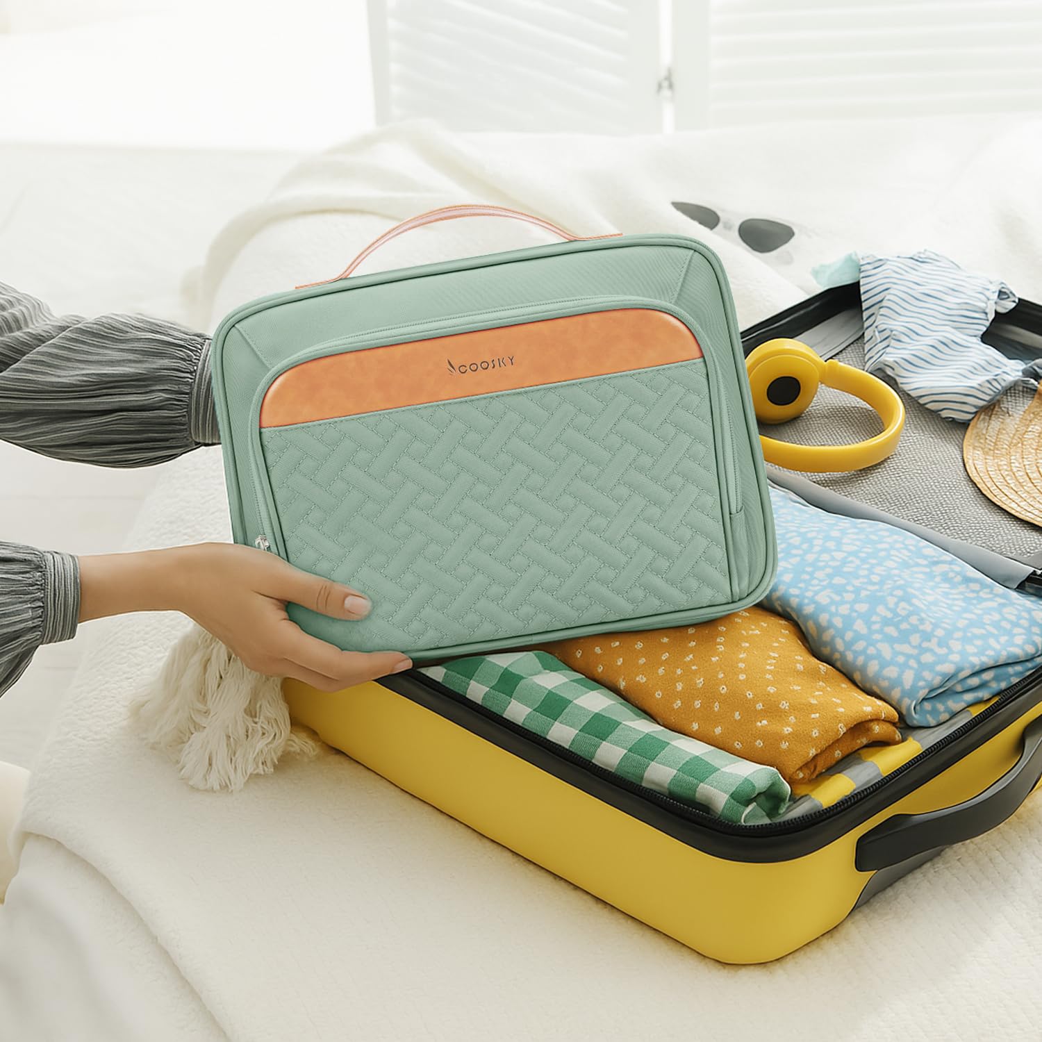 COOSKY bag open and hanging with clear pockets for fast access