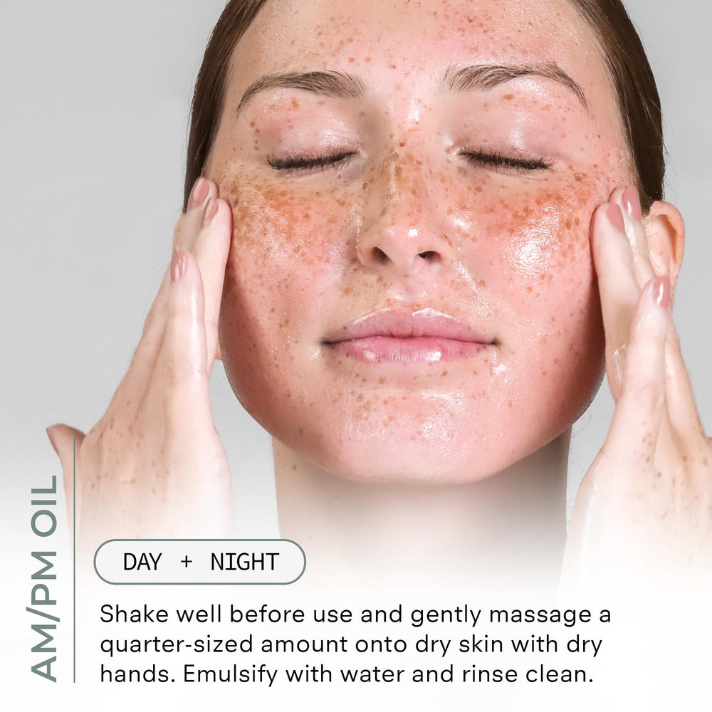 COSMEDIX oil emulsifying into milky rinse demonstrating easy wash-off