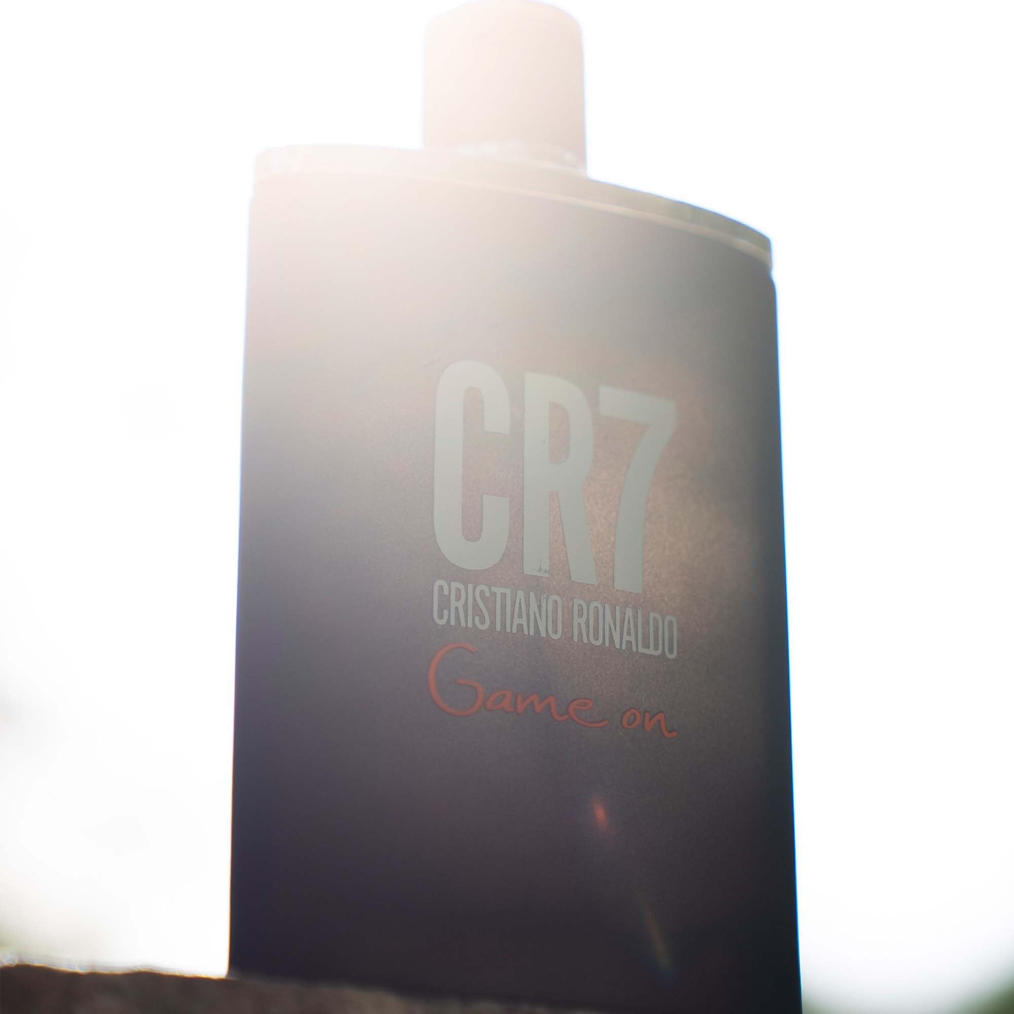 CRISTIANO RONALDO lavender and violet heart notes showing aromatic balance benefit