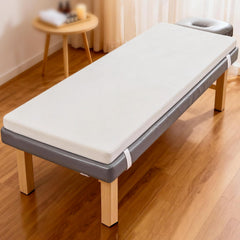 CRAURU front view of lash bed topper showing neat finish and clean look for salons