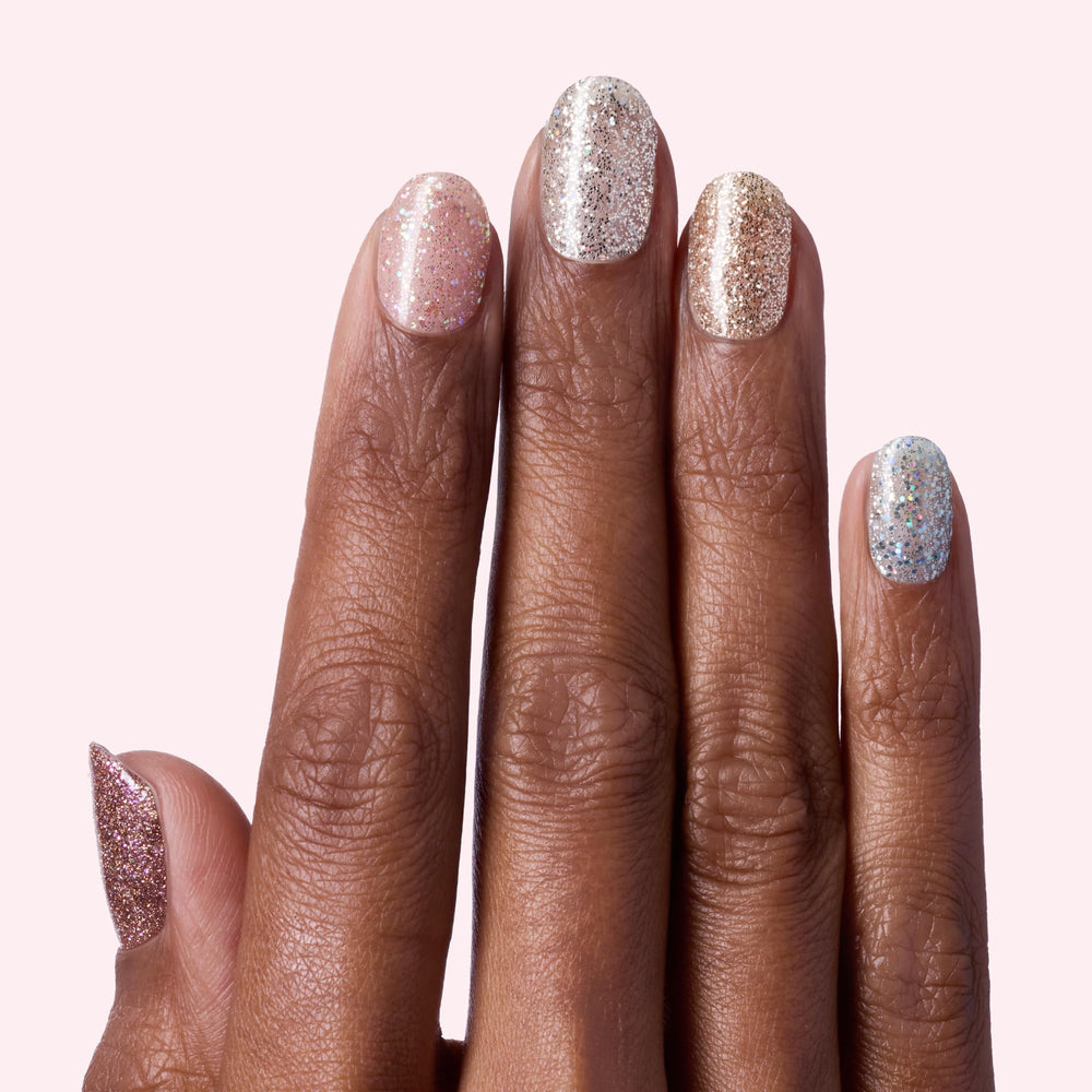 Dashing Diva close-up of a glitter gel strip texture highlighting glossy, chip-resistant finish