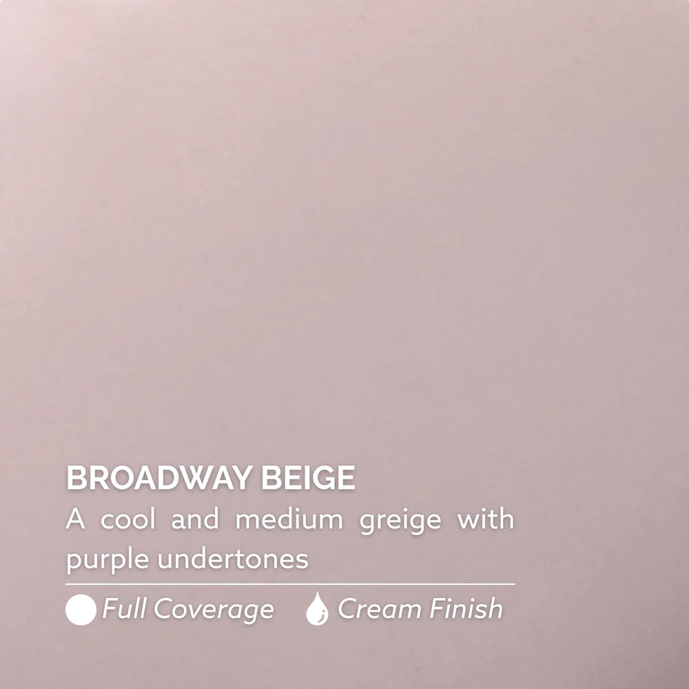 Dazzle Dry lacquer brush close-up demonstrating smooth, even application