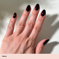 Dazzle Dry top coat gloss detail highlighting fast hard-set shine