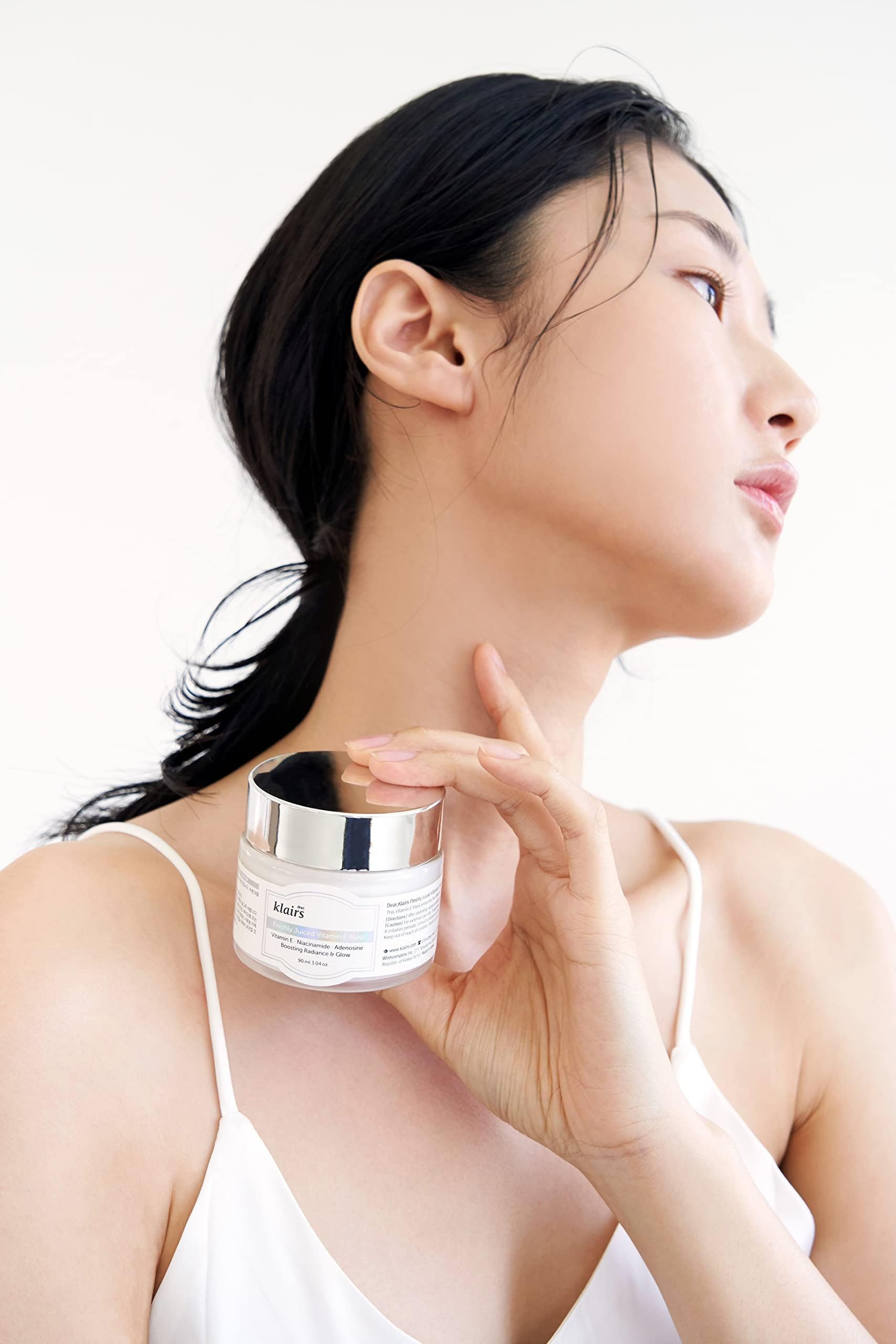 DearKlairs pudding-like gel texture close-up highlighting fast absorption and hydration