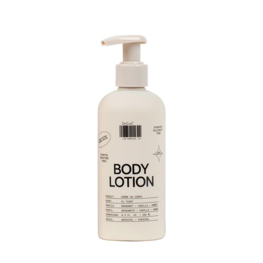 DedCool front packaging showing bottle and product name for easy identification and shelf appeal