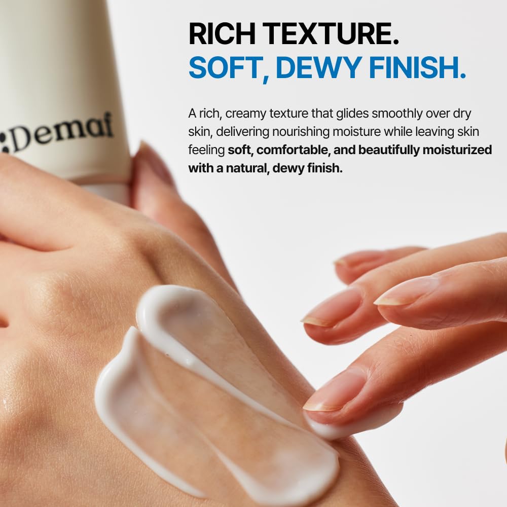 De:maf cream on hand being applied to skin demonstrating quick melt‑in benefit