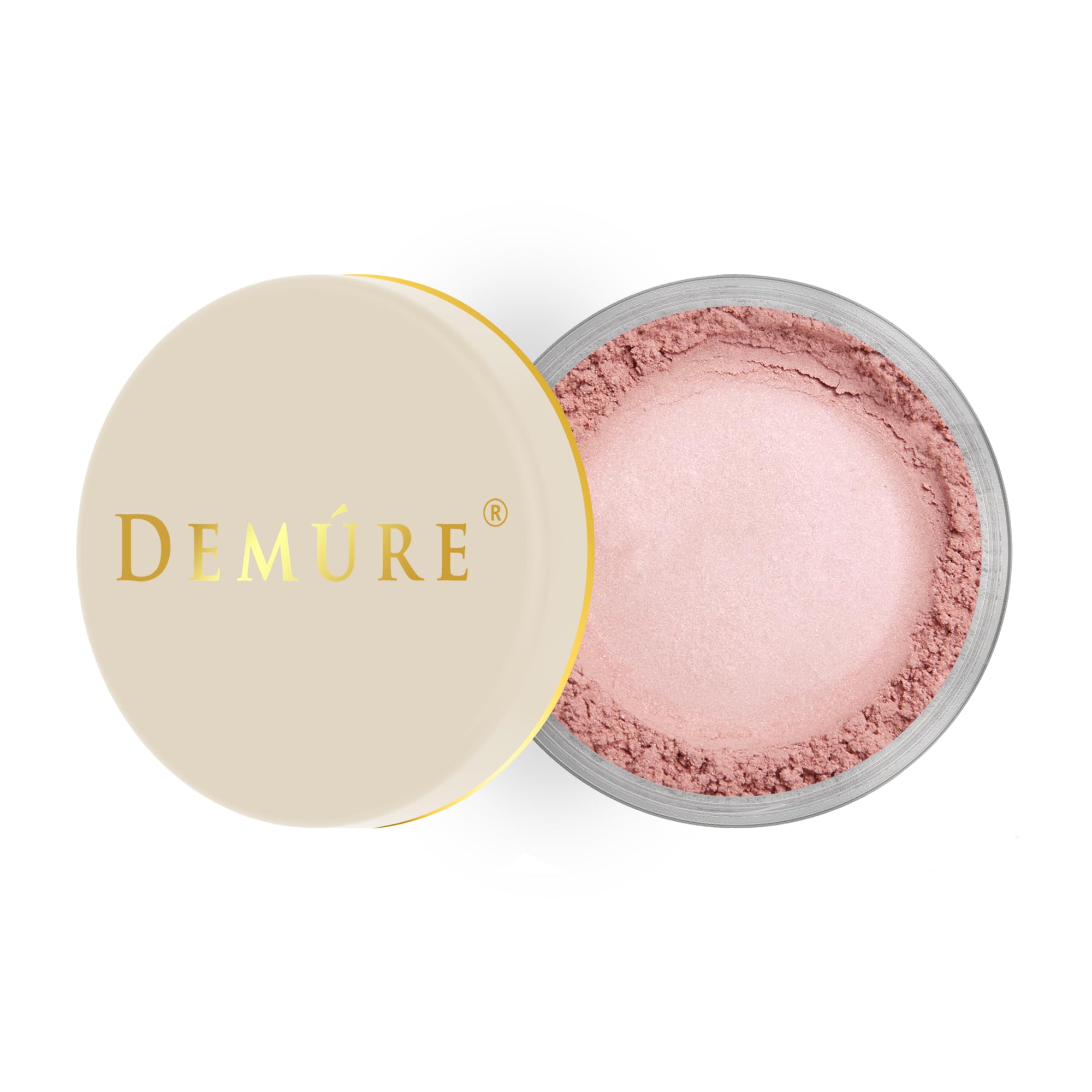 DEMÚRE brush applying blush closeup demonstrating seamless blending and natural finish