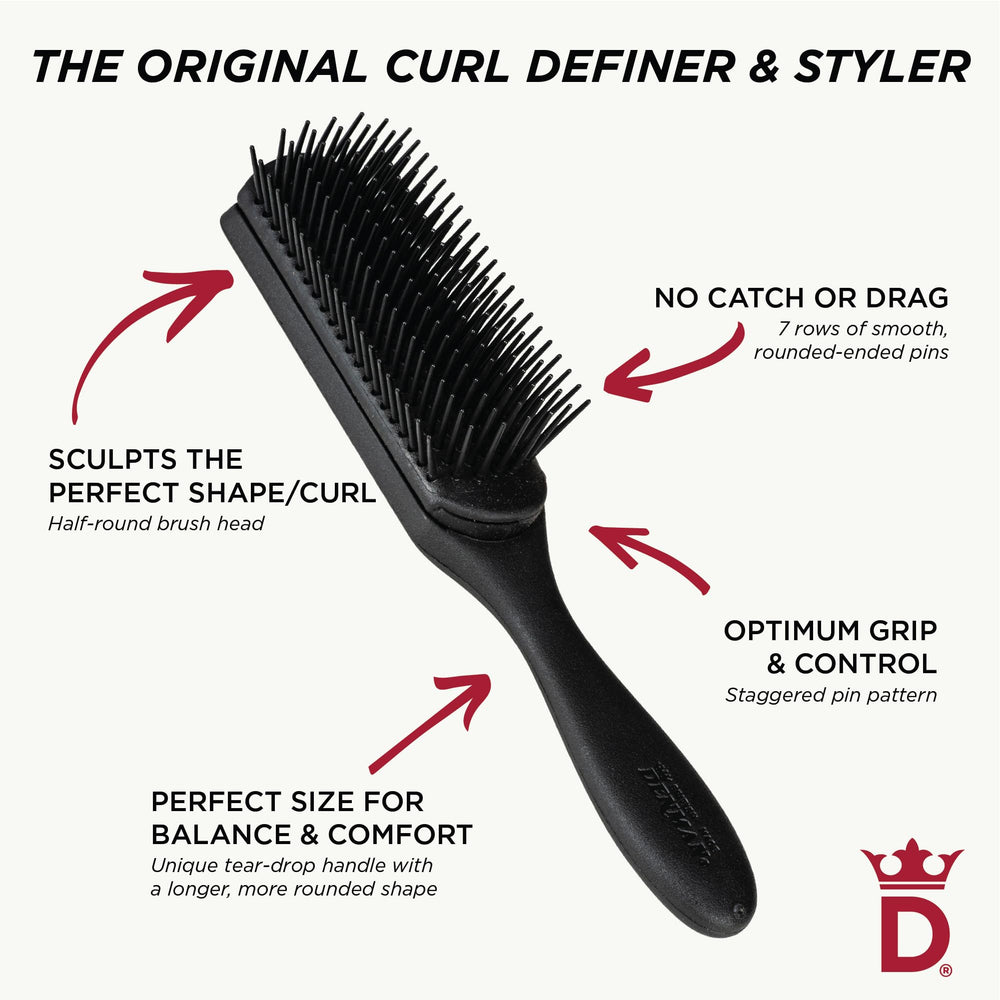 Denman D3 being used on wet curls to detangle and evenly distribute conditioner