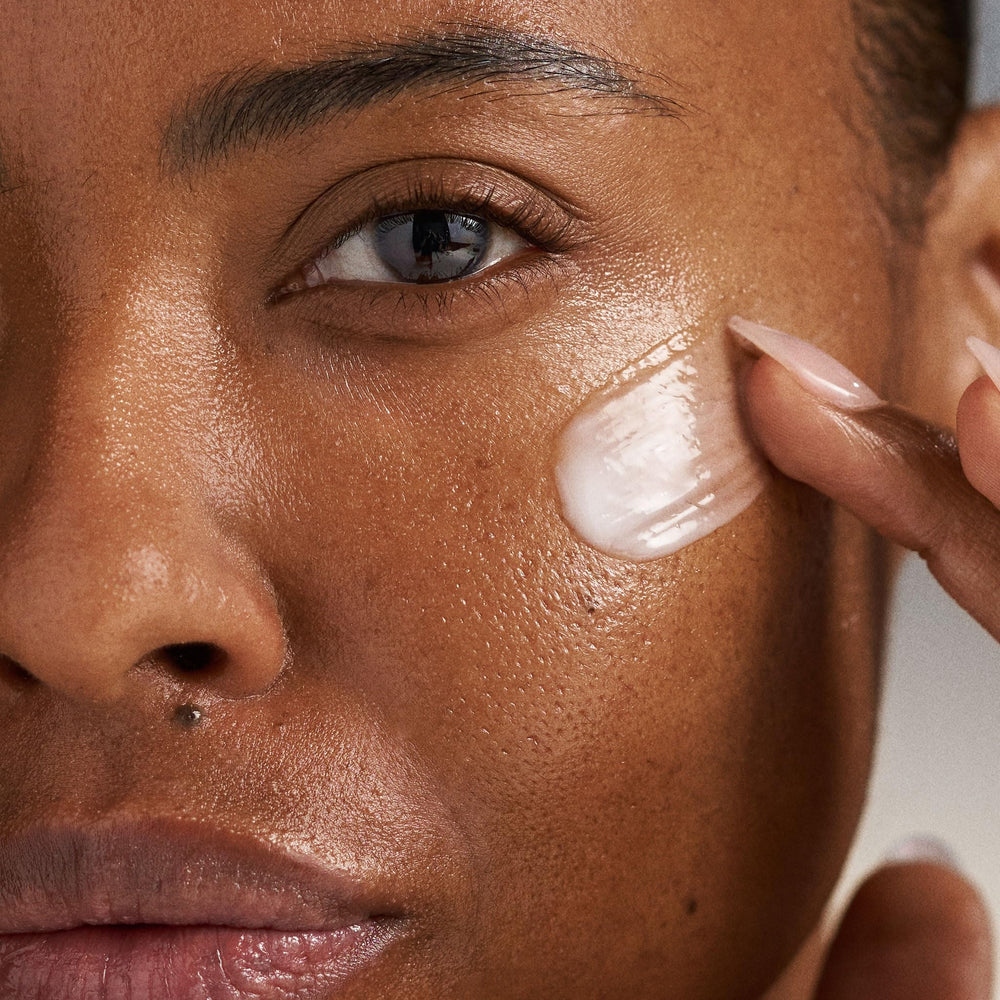 Dermalogica before and after illustration showing improved plumpness and smoothing