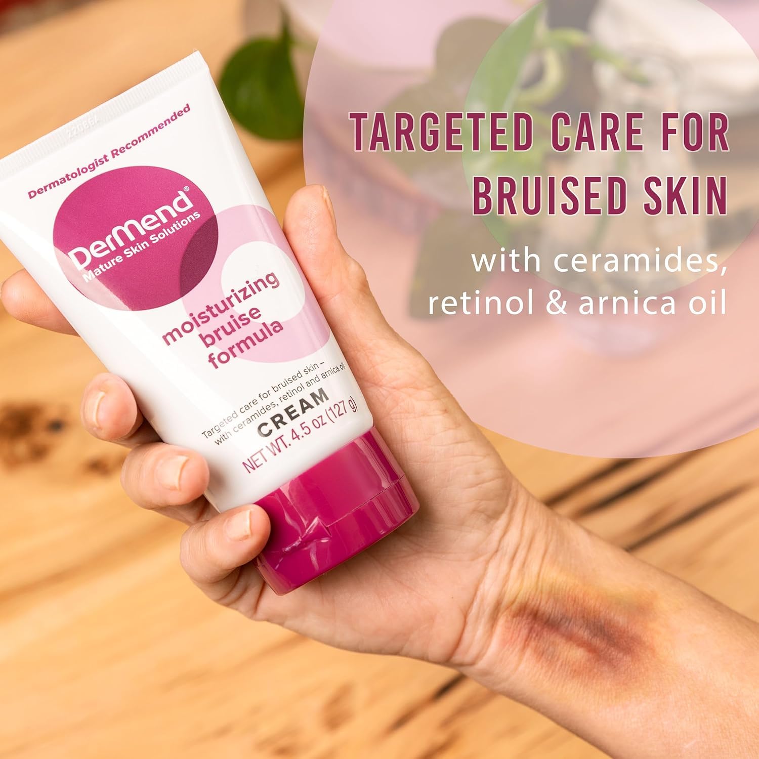 Dermend cream texture swipe showing smooth spreadability for quick absorption