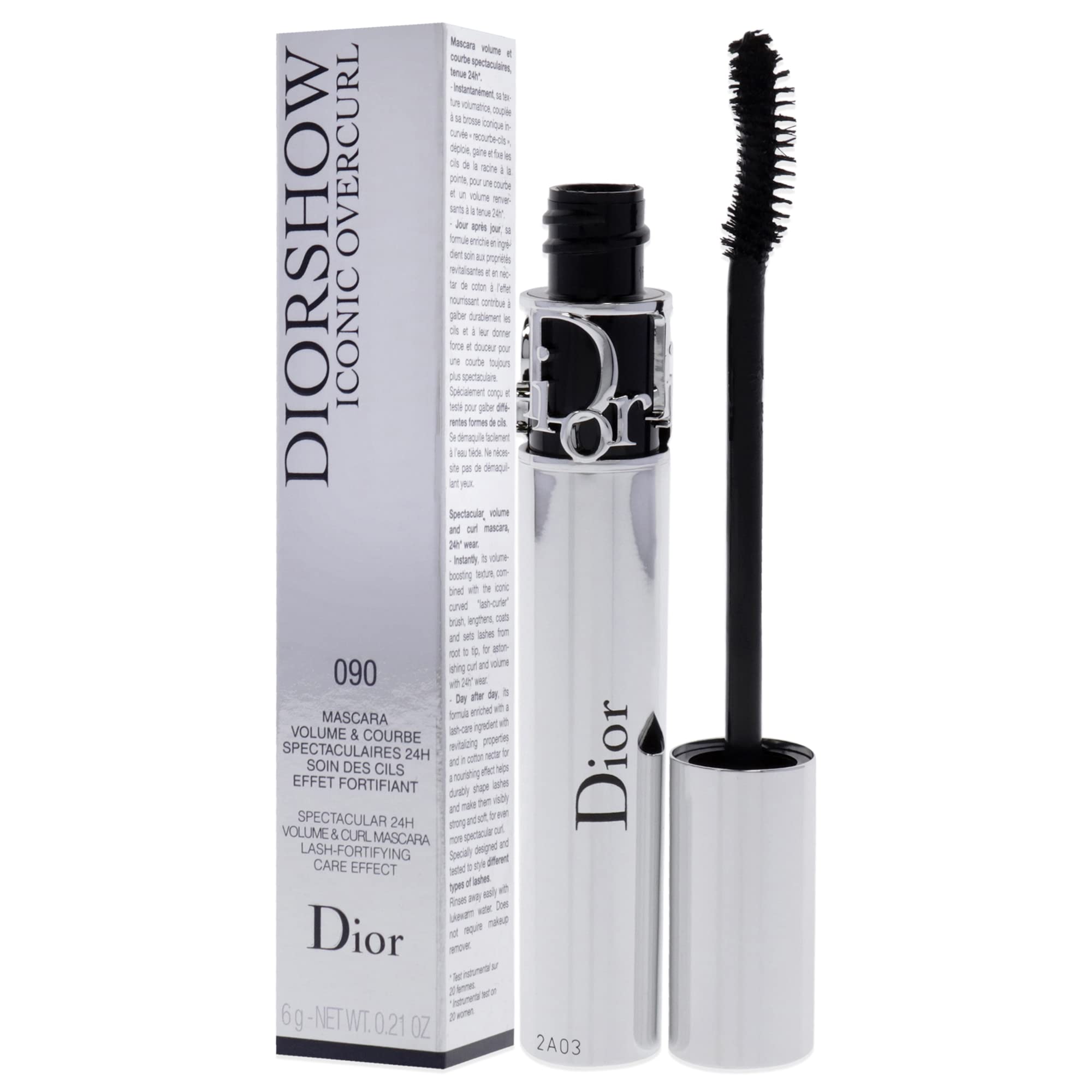 Dior Diorshow Iconic Overcurl applied on lashes demonstrating curl and volume