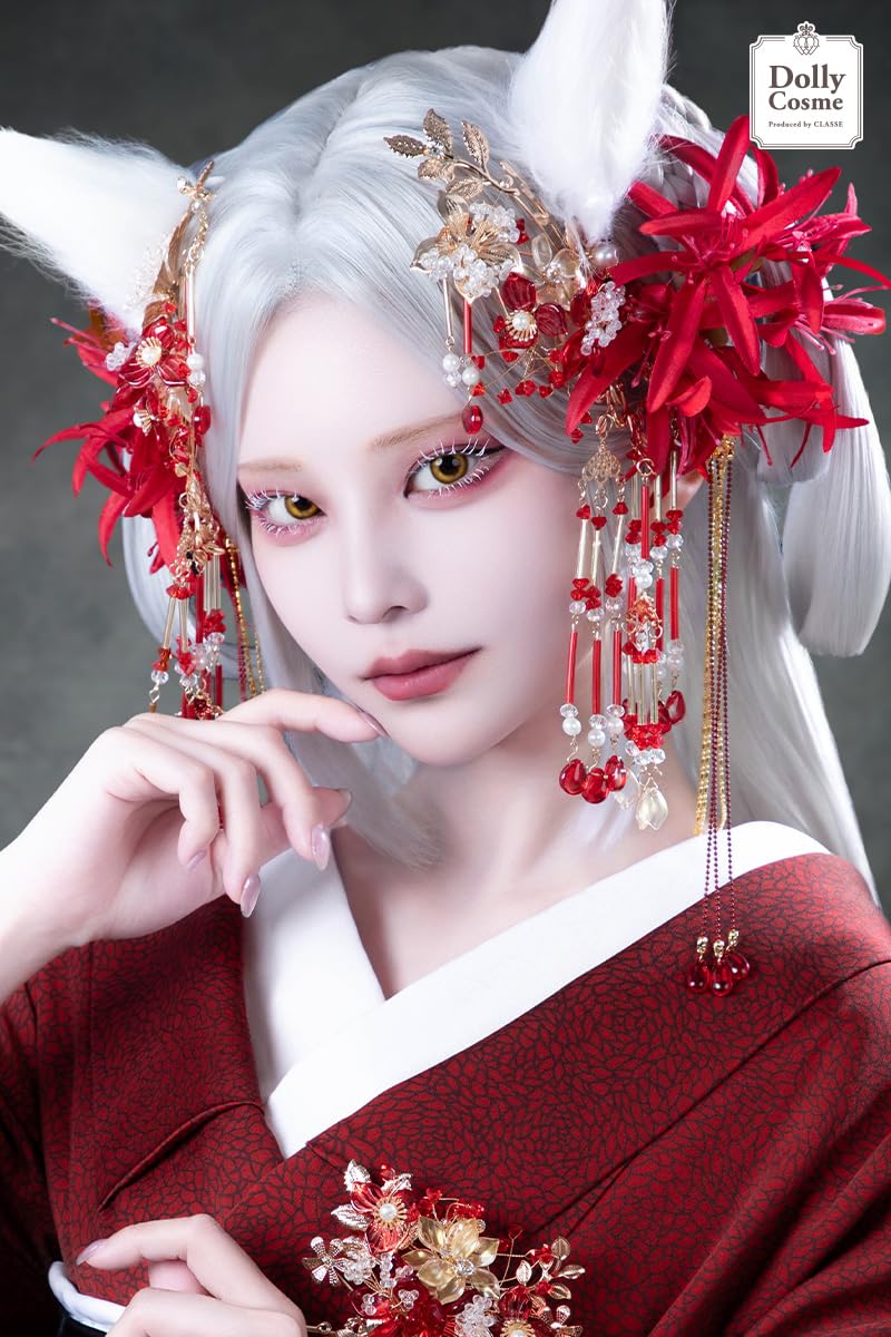 DollyCosme on model in cosplay portrait showing bright white lashes that stand out on camera