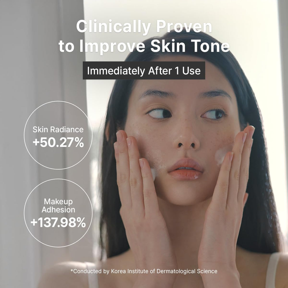 Dr.Althea foam transforming to water demonstrating fast absorption advantage