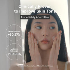 Dr.Althea foam transforming to water demonstrating fast absorption advantage