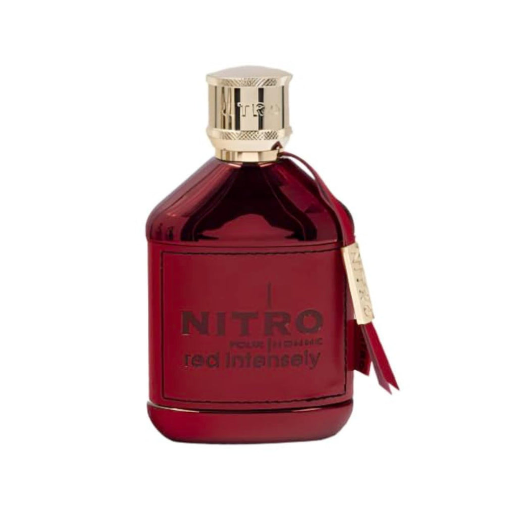 Dumont Nitro Red close-up of amber-wood base notes highlighting rich, long-lasting warmth