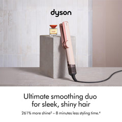 Dyson Airstrait closed arms detail highlighting even air channel benefit