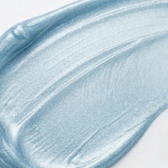 E Elegance gel on hair highlighting glossy shine and control