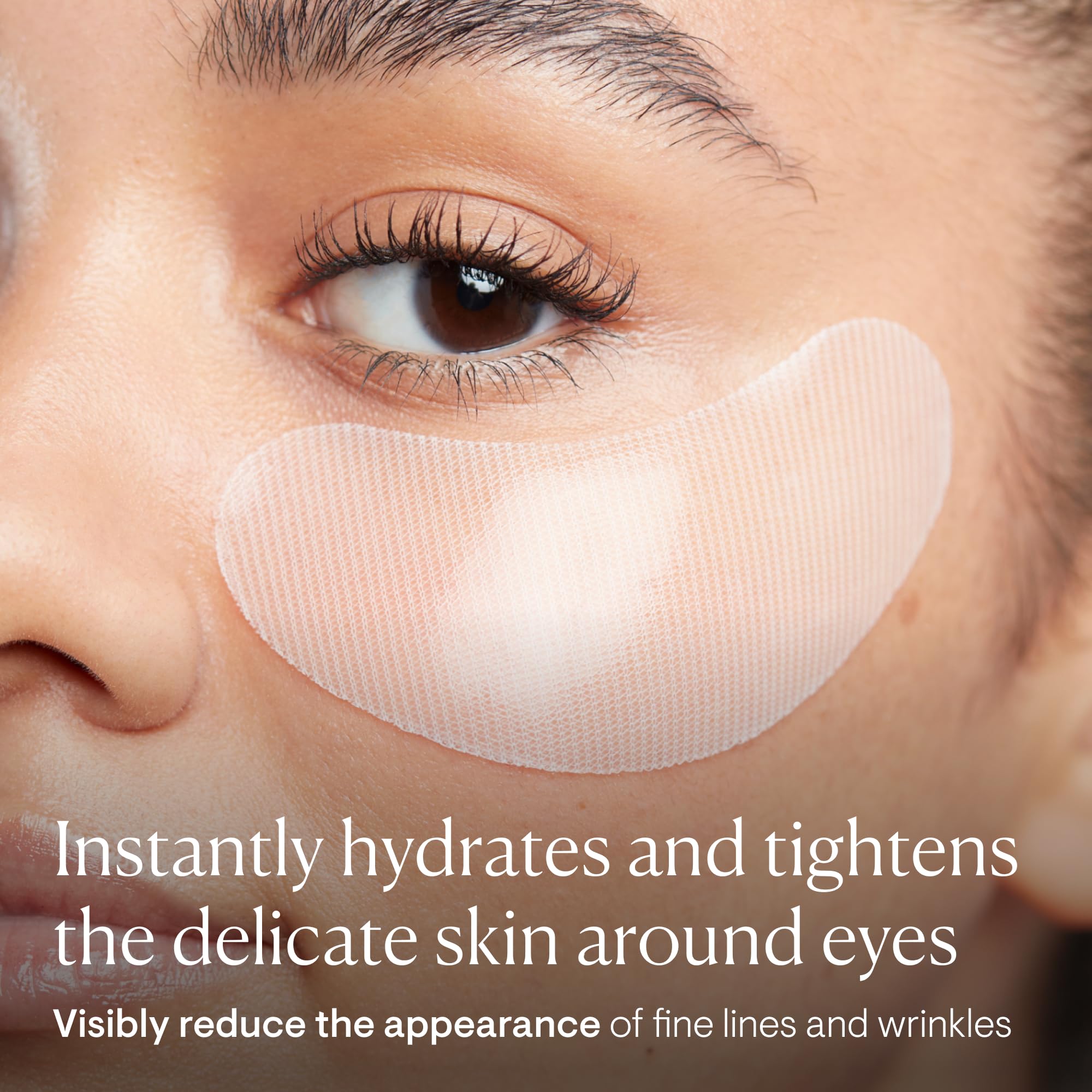 ELEMIS close-up of single hydra-gel patch texture highlighting soothing cooling benefit
