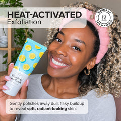 Elizabeth Mott closeup of scrub texture revealing fine exfoliants for smooth skin