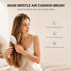 Ellen Evyse cushioned paddle close-up providing comfortable scalp pressure relief