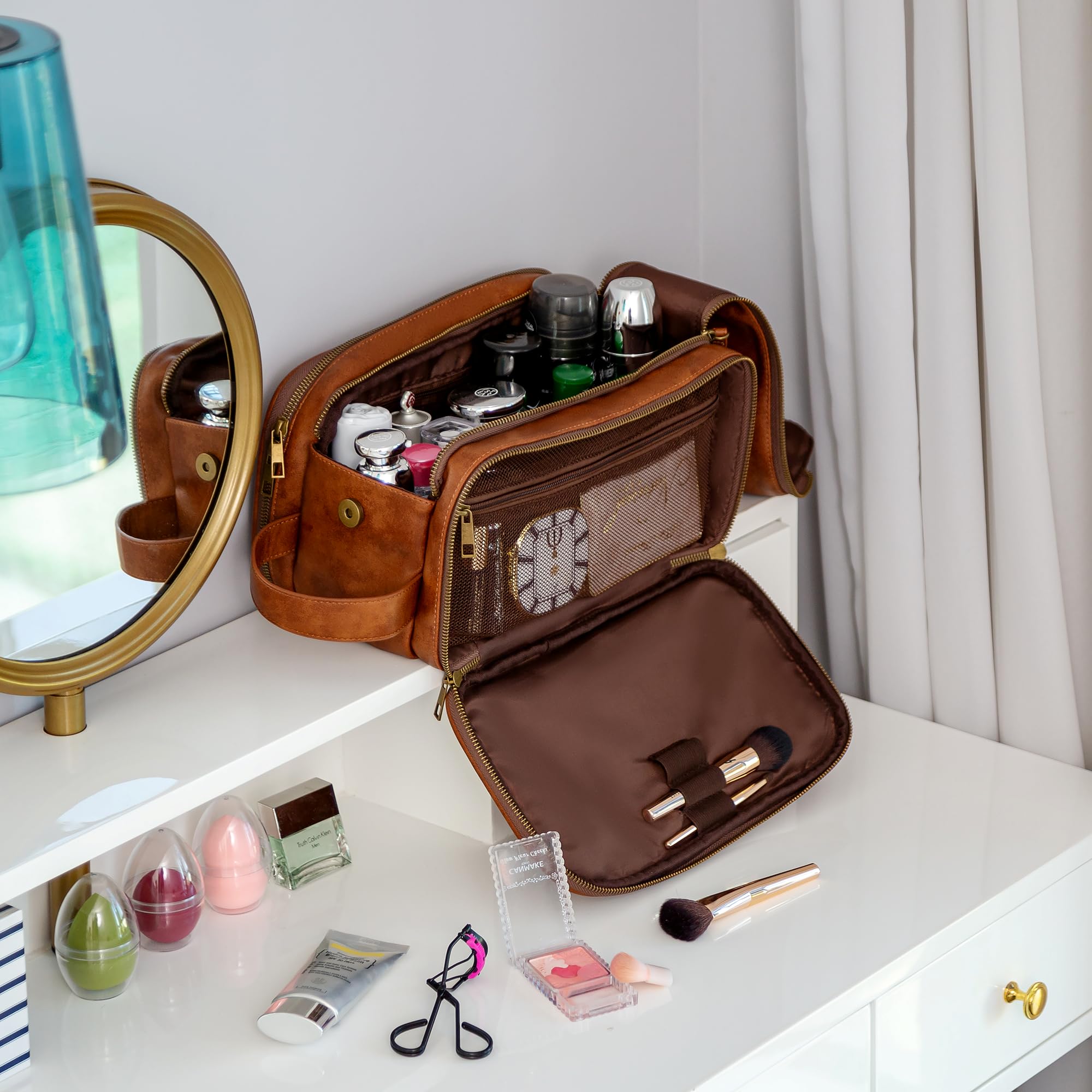 Elviros side profile with handle illustrating easy carry and compact storage advantage