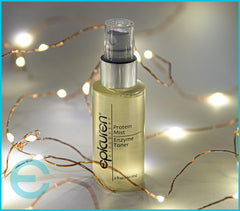 epicuren discovery in hand misting demonstrates spray application and quick refresh on skin