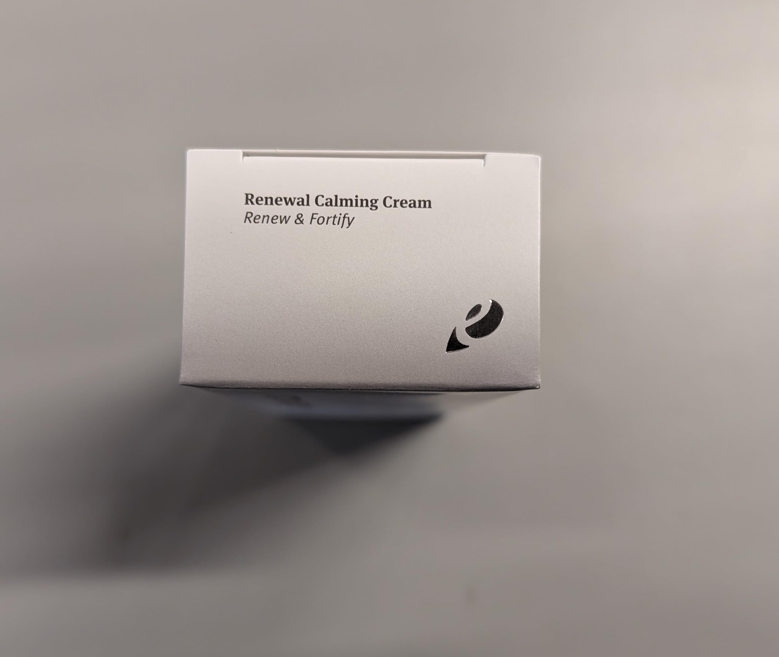 Colloidal oatmeal ingredient close-up highlighting Epionce calming benefits