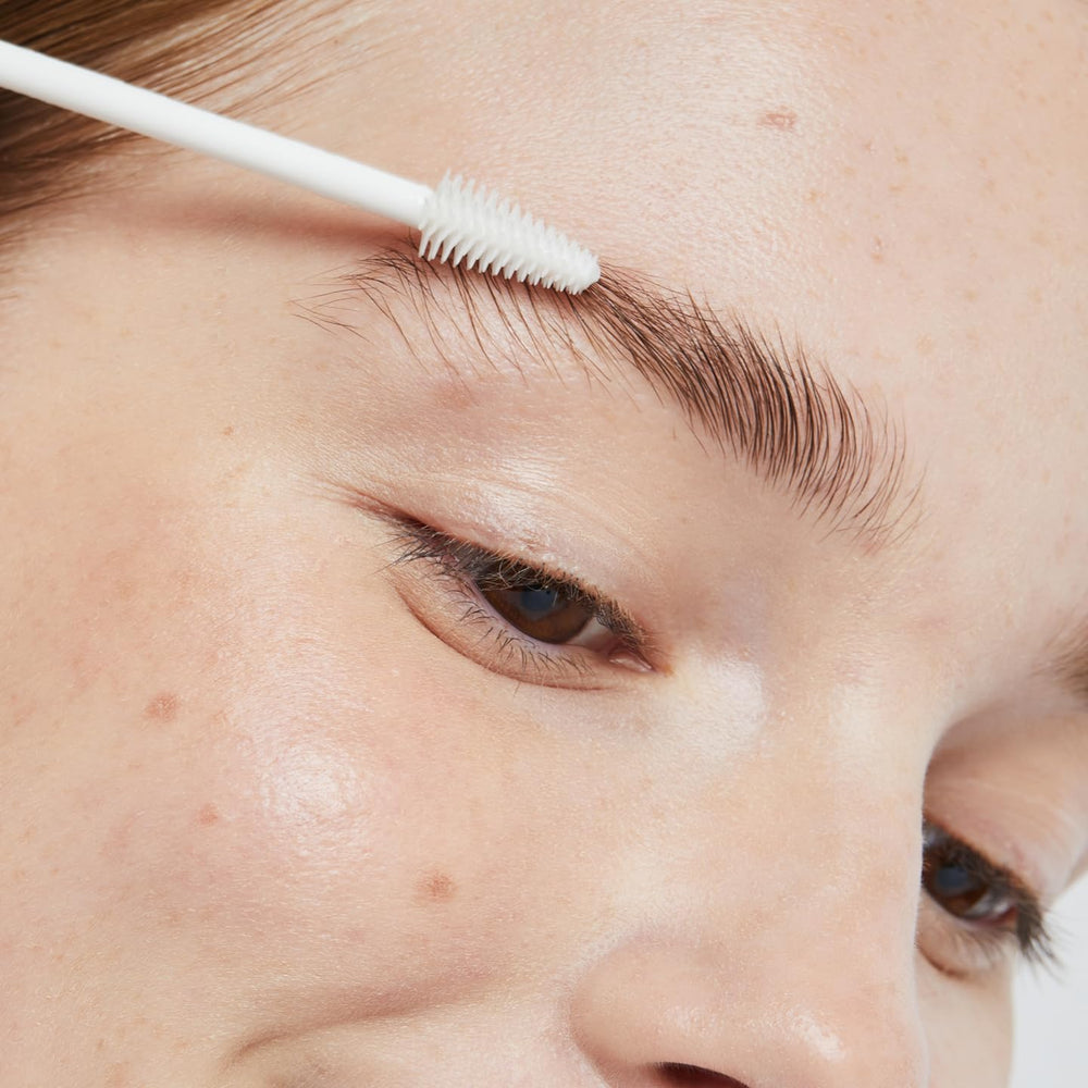 Ere Perez applied on lashes demonstrating separation, shine, and lightweight hold