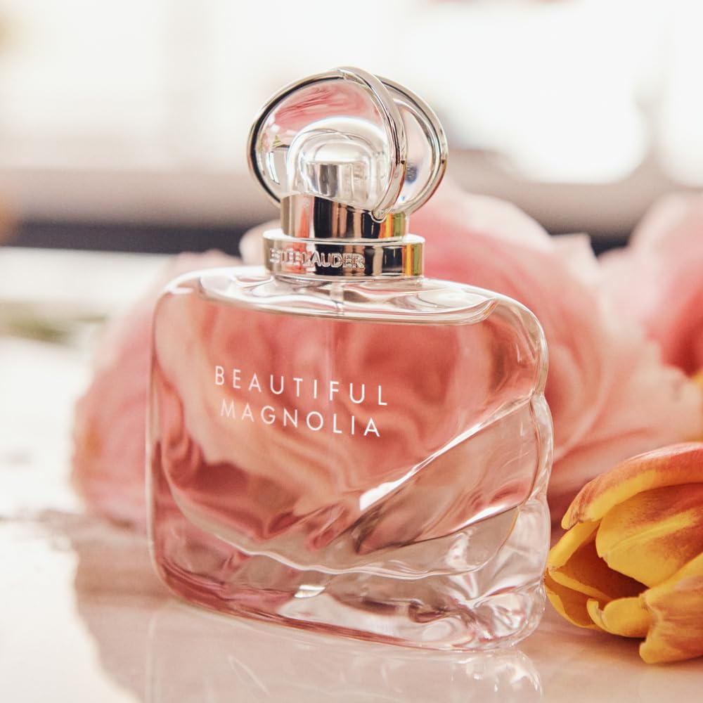 Estée Lauder atomizer close-up demonstrating smooth spray for even application