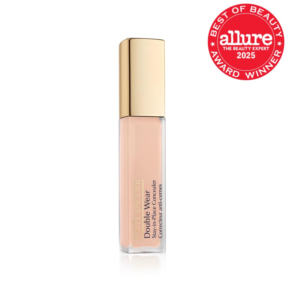 Estée Lauder Double Wear wand detail demonstrating sculpting wand for precise application