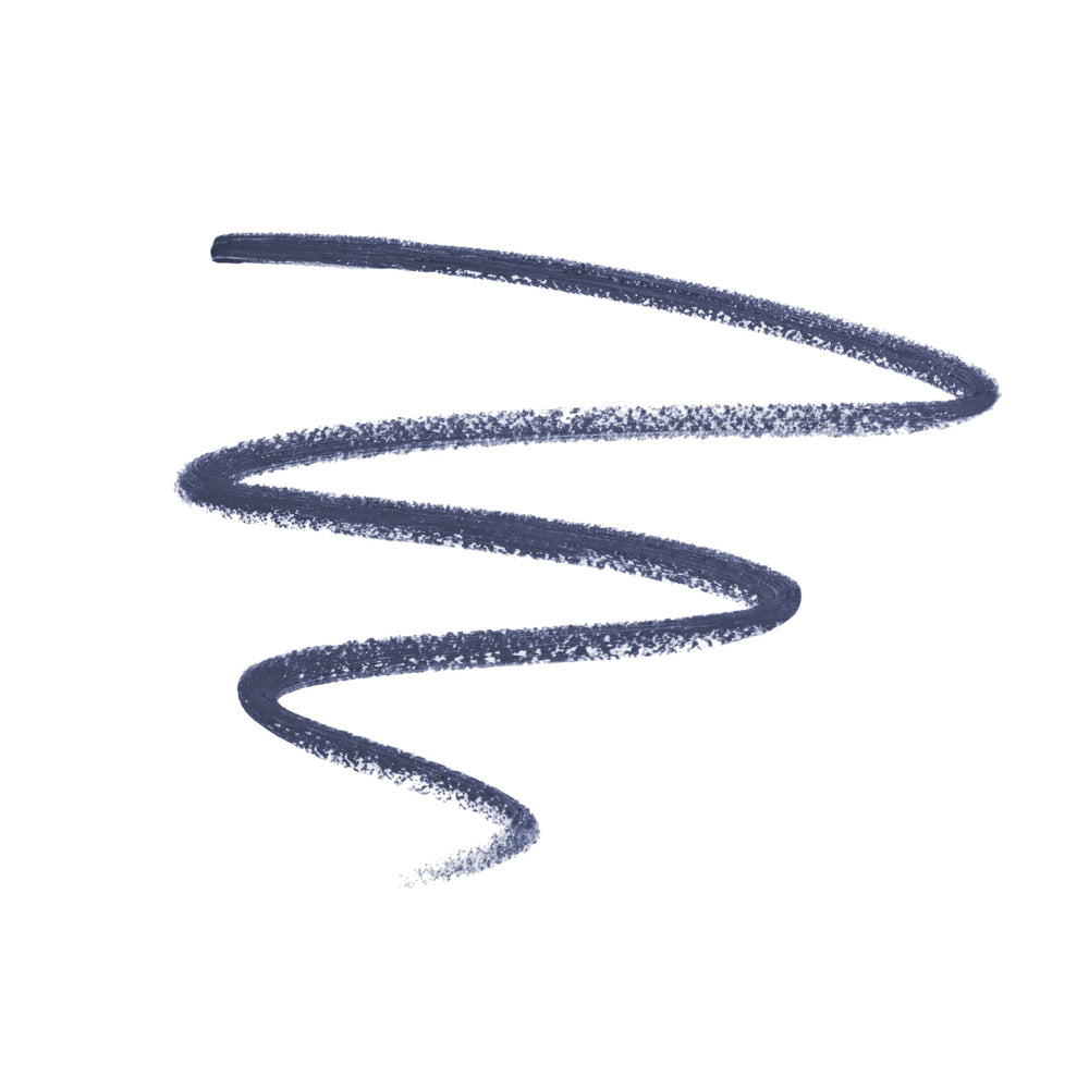 Estée Lauder pencil tip close-up reveals smooth indigo payoff