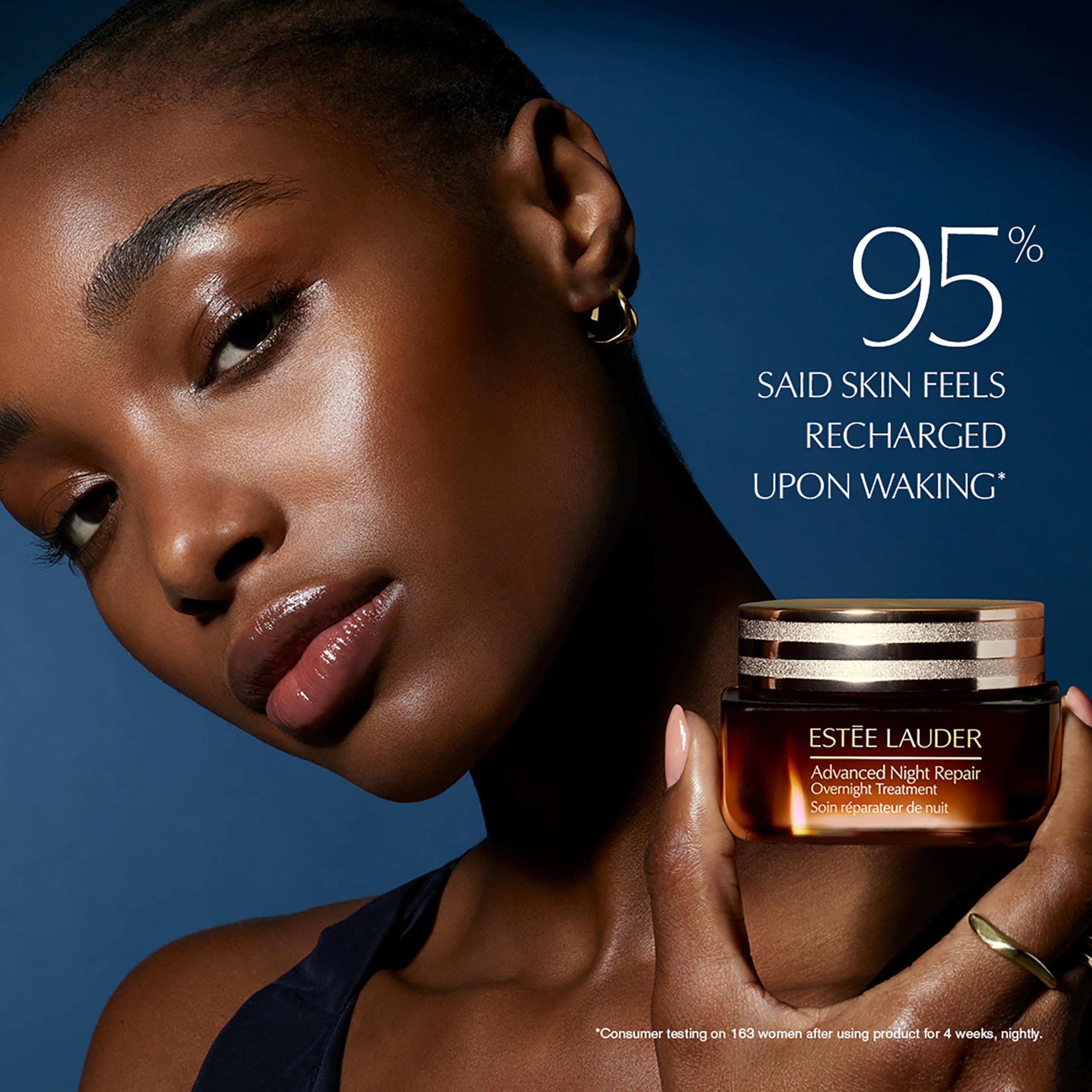Estée Lauder label close-up highlighting key actives and ingredient transparency benefit