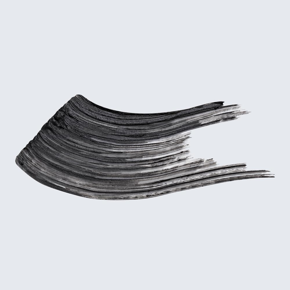 Estée Lauder close-up of Lash-Xtender brush highlighting precise bristles benefit