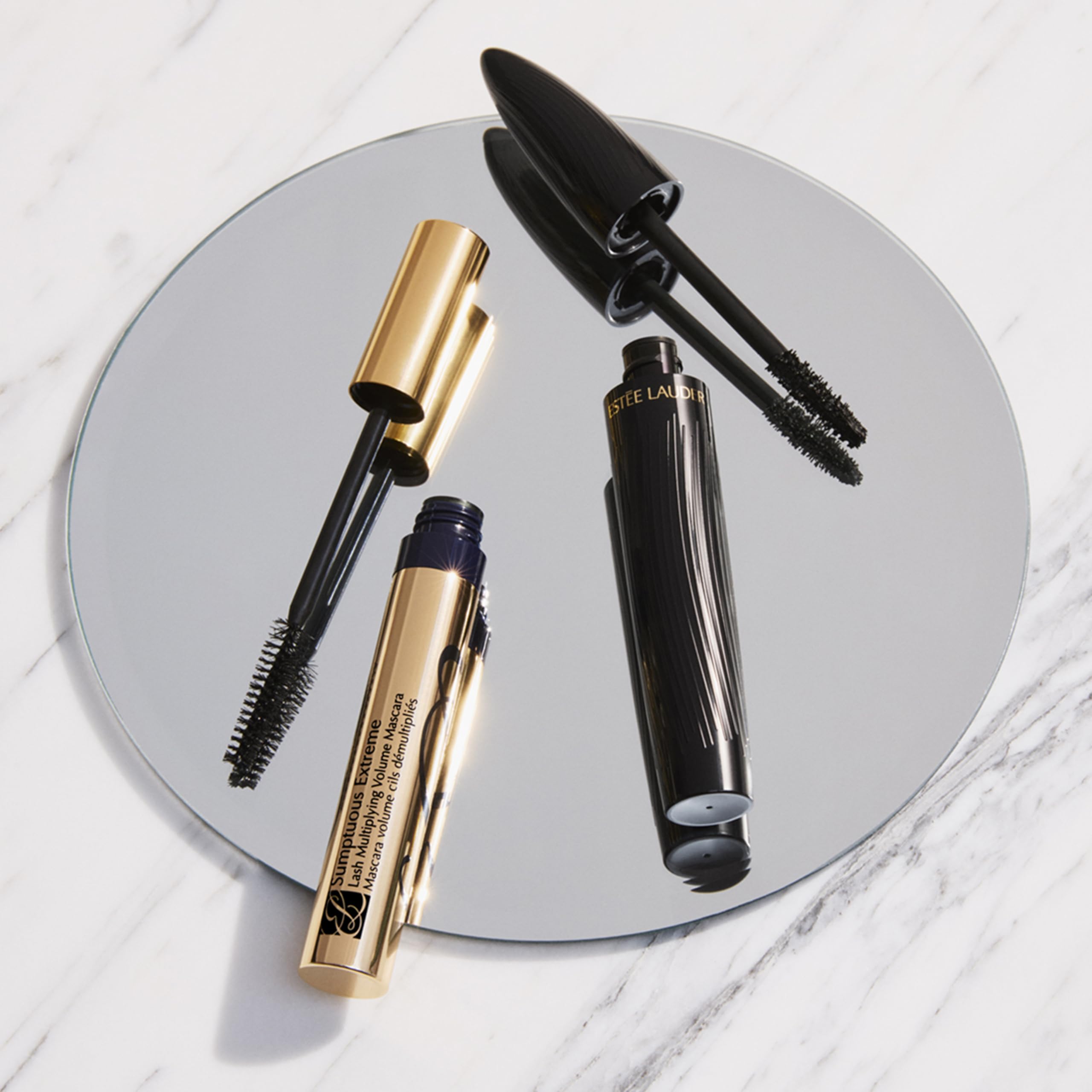 Estée Lauder mascara applied on lashes demonstrating dramatic length and lift